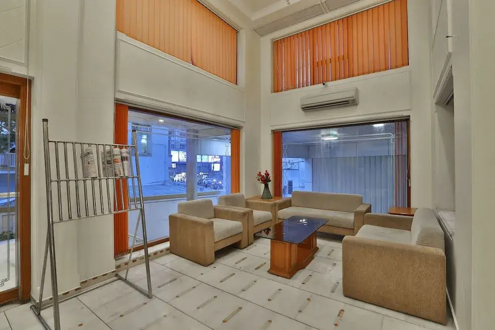 OYO 43699 Hotel Aditi
