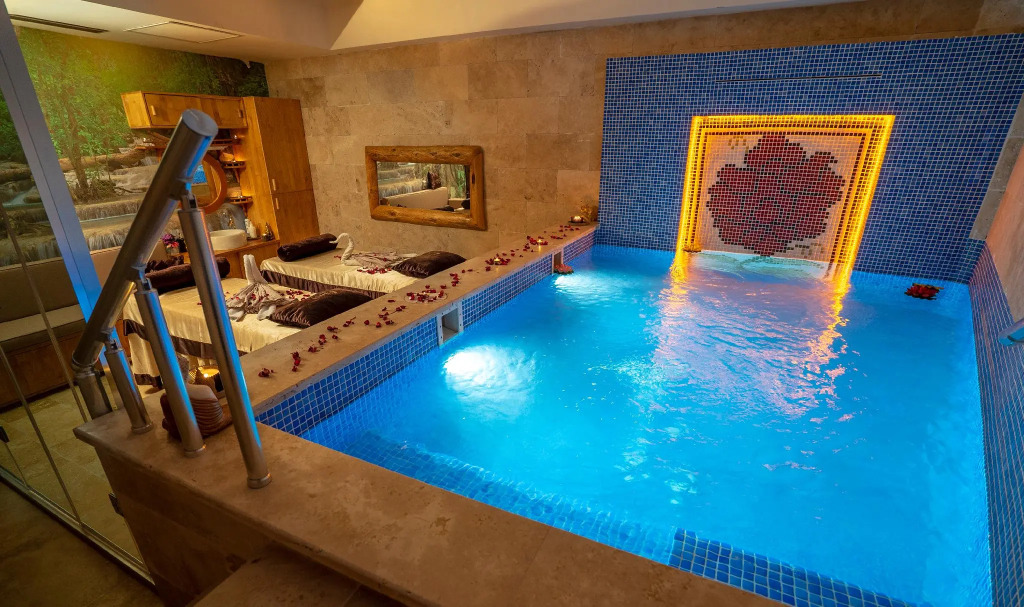 PASHA PALACE HOTEL