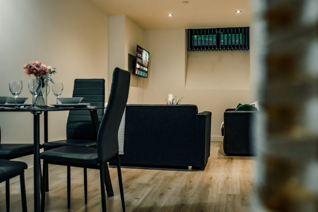 Bv Comfy Basement Apartment At Conditioning House