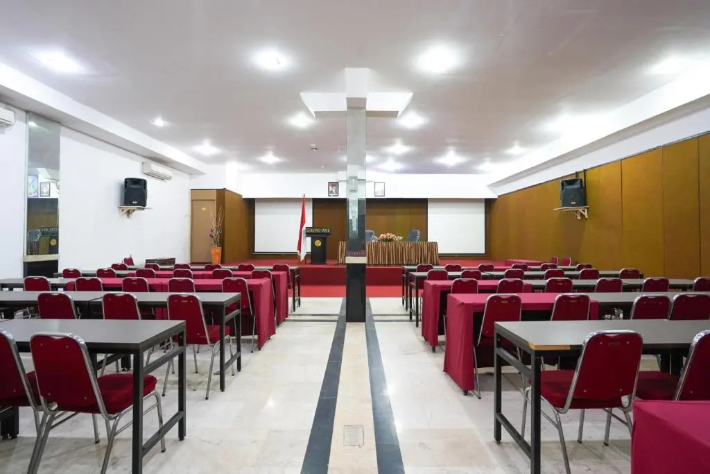 Avi Hotel Surabaya
