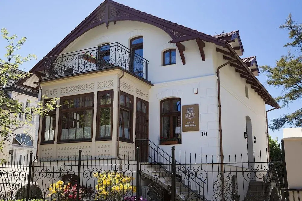 Villa Mistral