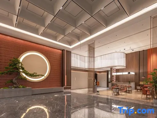 Haining Yanguan Maison New Century Resort Hotel