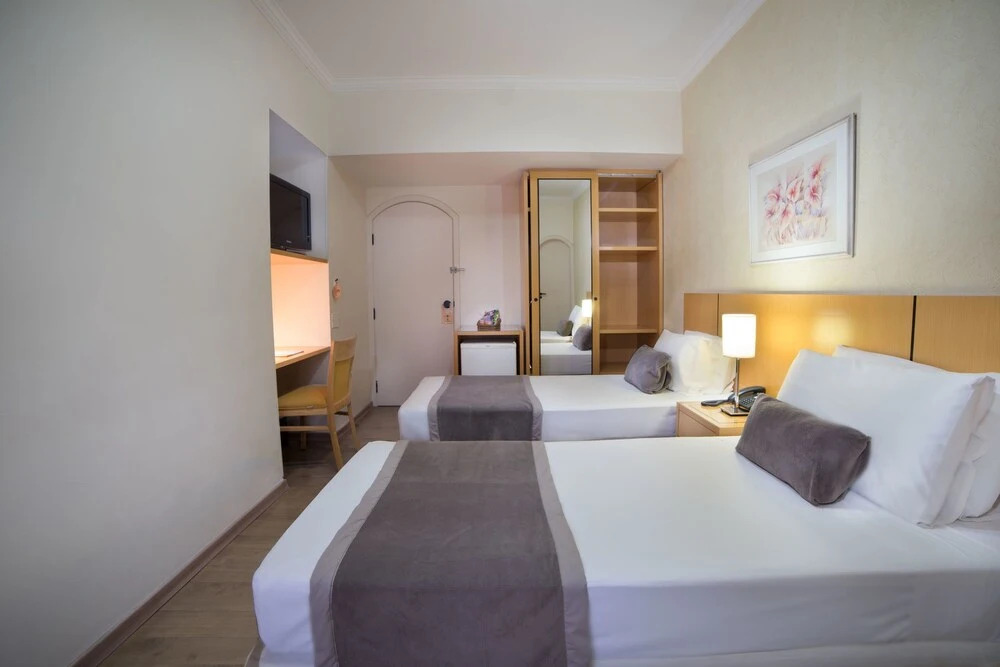 Cardum Hotel