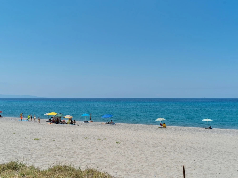 Beautiful Villa in Palmi Near Lido South Paradise