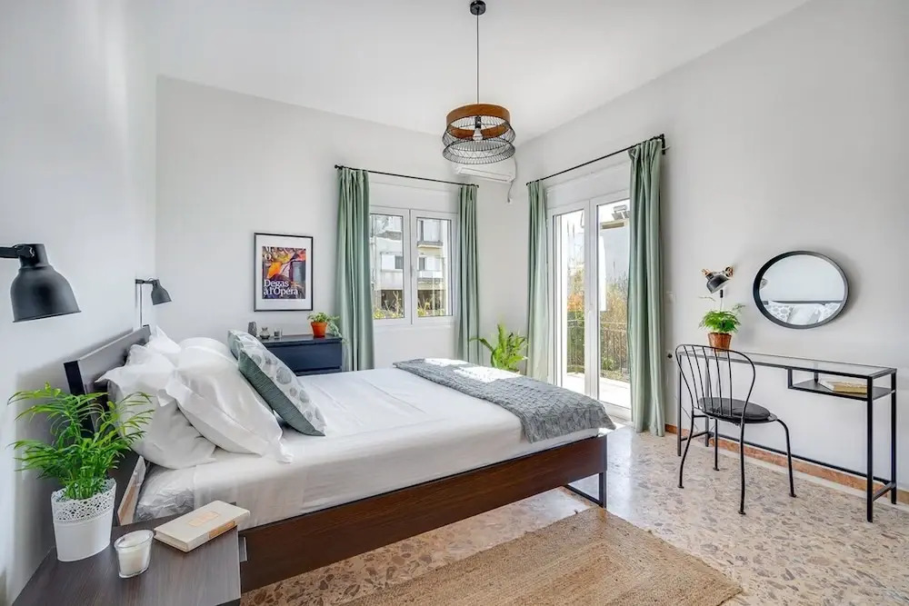 Sea City and Mountain View Apartment