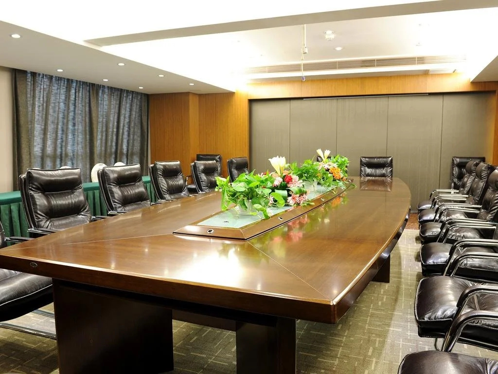 Yannian Huijing Hotel