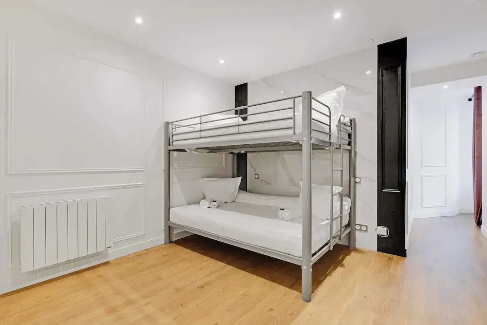 Comfortable Studio - 1br/4p - Republique