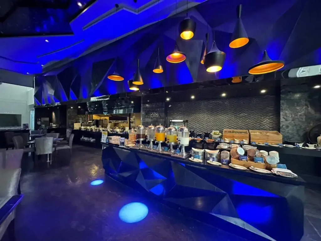Azure Hotel Pattaya