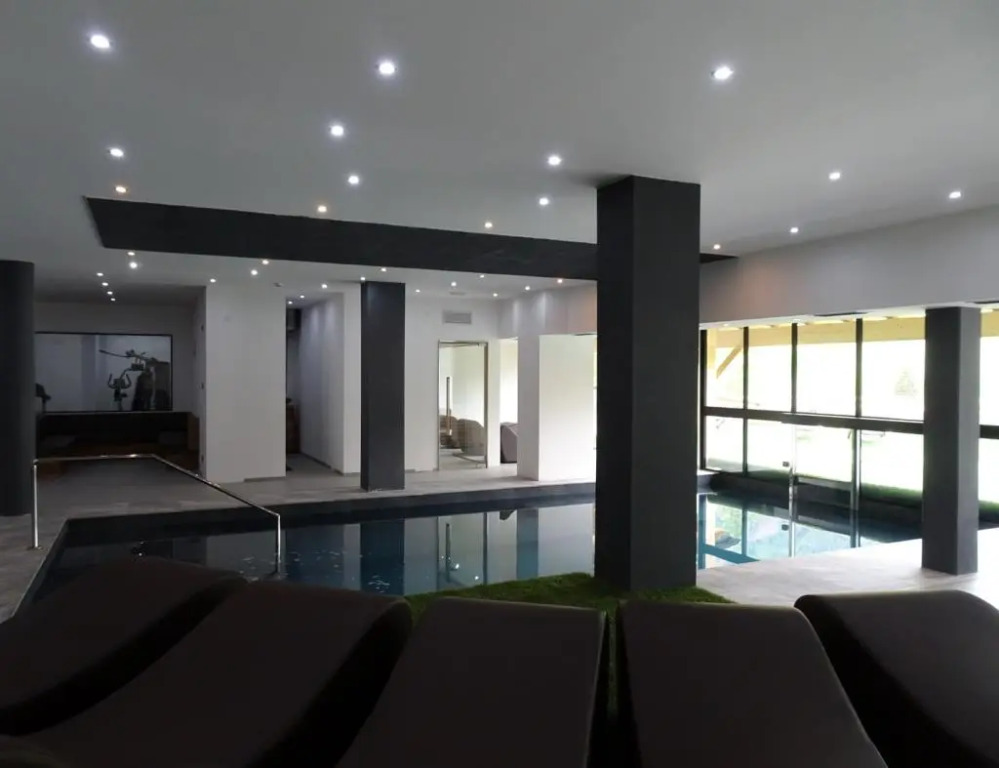 Active Alm Hotel