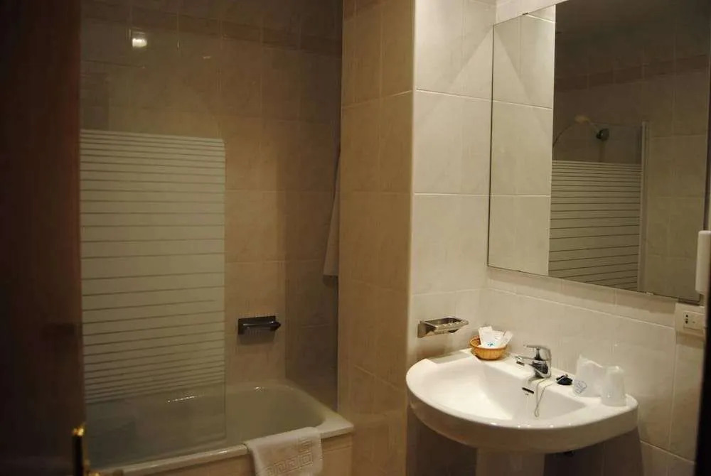 Hotel Peña de Arcos