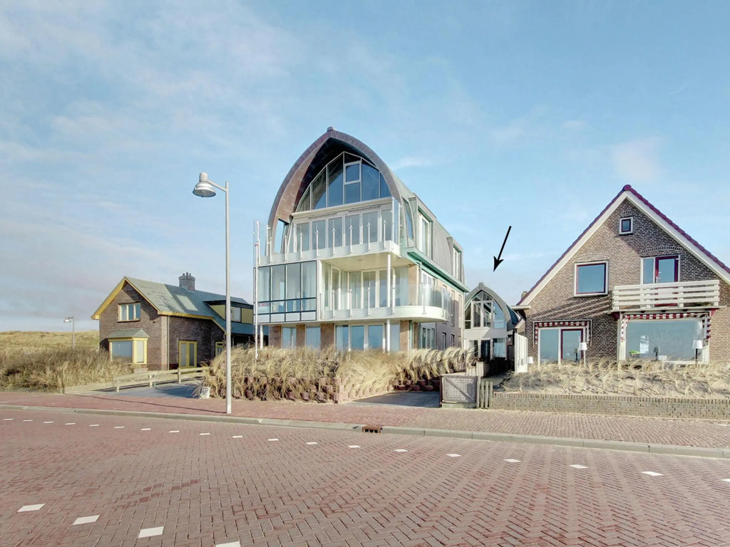 Apartment in Egmond With Stunning Sea Views