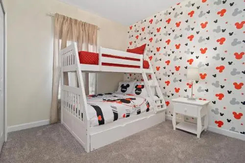 Five Bedrooms w/ GameRoom and Pool 4894