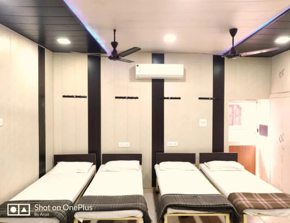 Roop Guest House