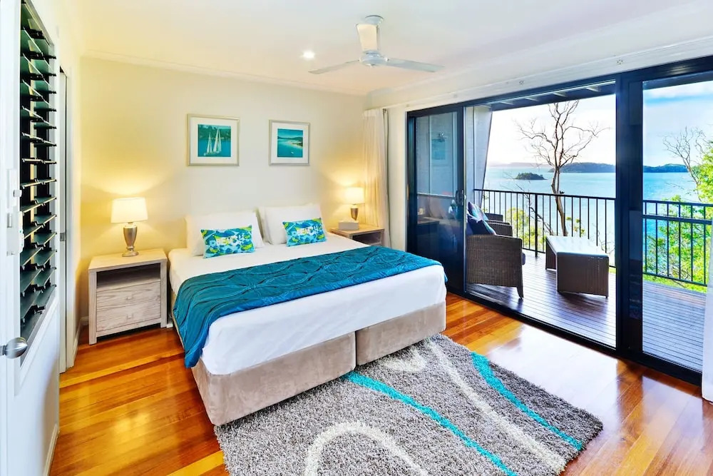3 The Panorama Hamilton Island 2 Bathroom Ocean View Modern Apartment