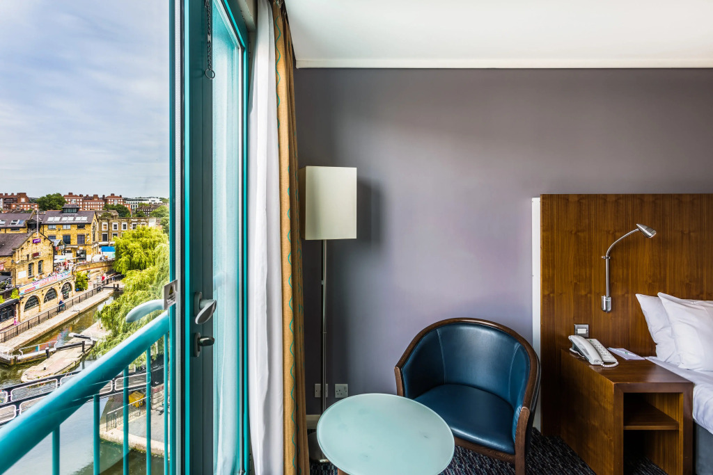 Holiday Inn London Camden Lock by IHG