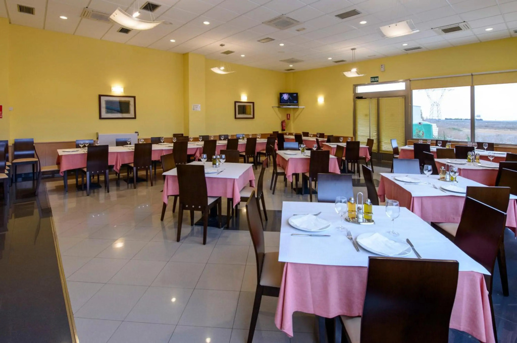 Hotel Castillo El Burgo