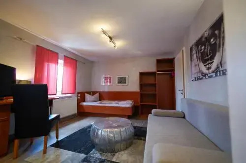 Hotel Garni und Apartments Zur Krone