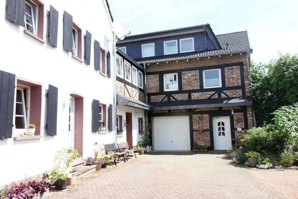 Das Bienenhaus