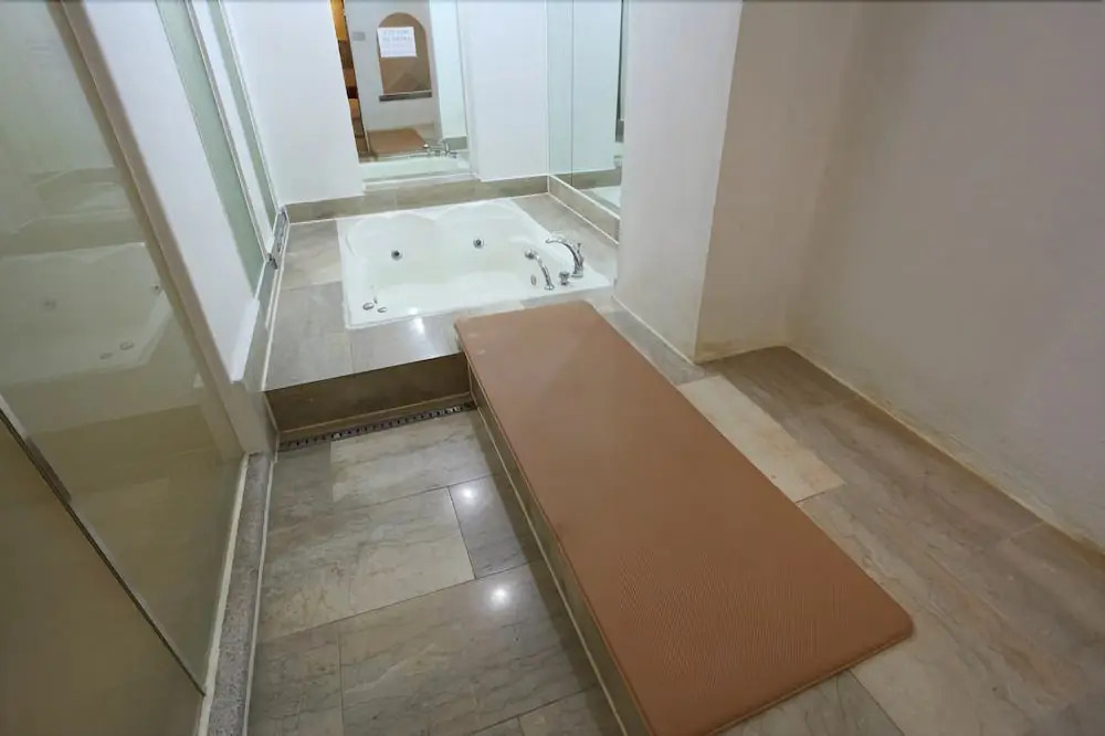 M Hotel
