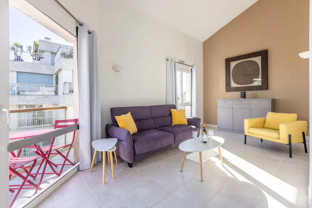 Duplex 2 Chambres -balcon-parking- Carnota2b269