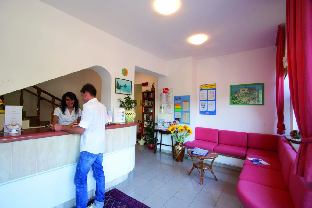 Hotel Tirreno