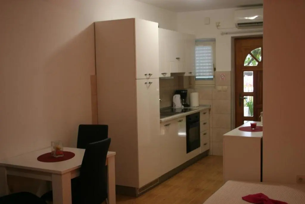 Apartments Tomislav