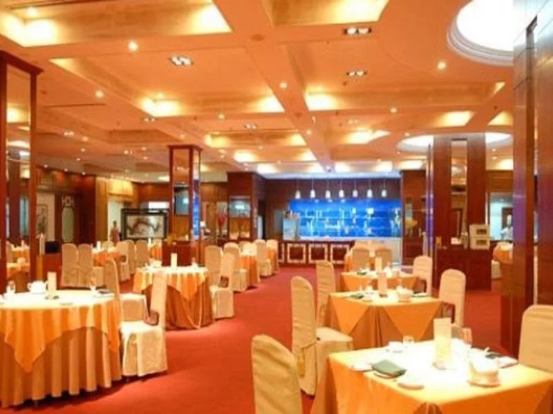 Young Sun Hotel Hebei