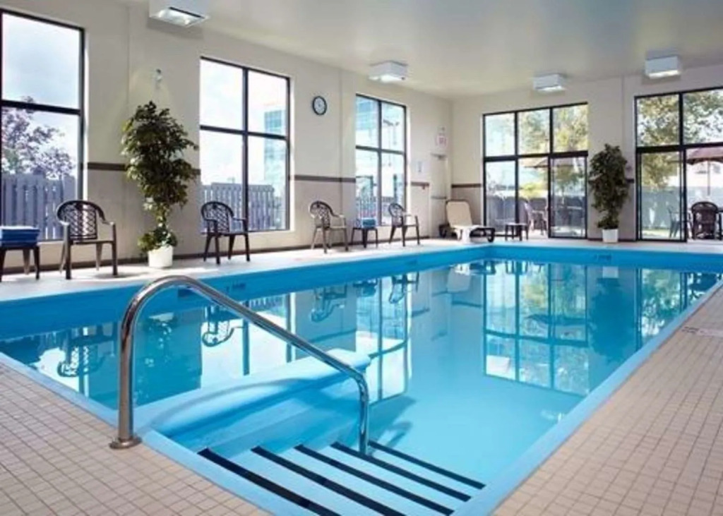 Spark by Hilton Montreal Brossard