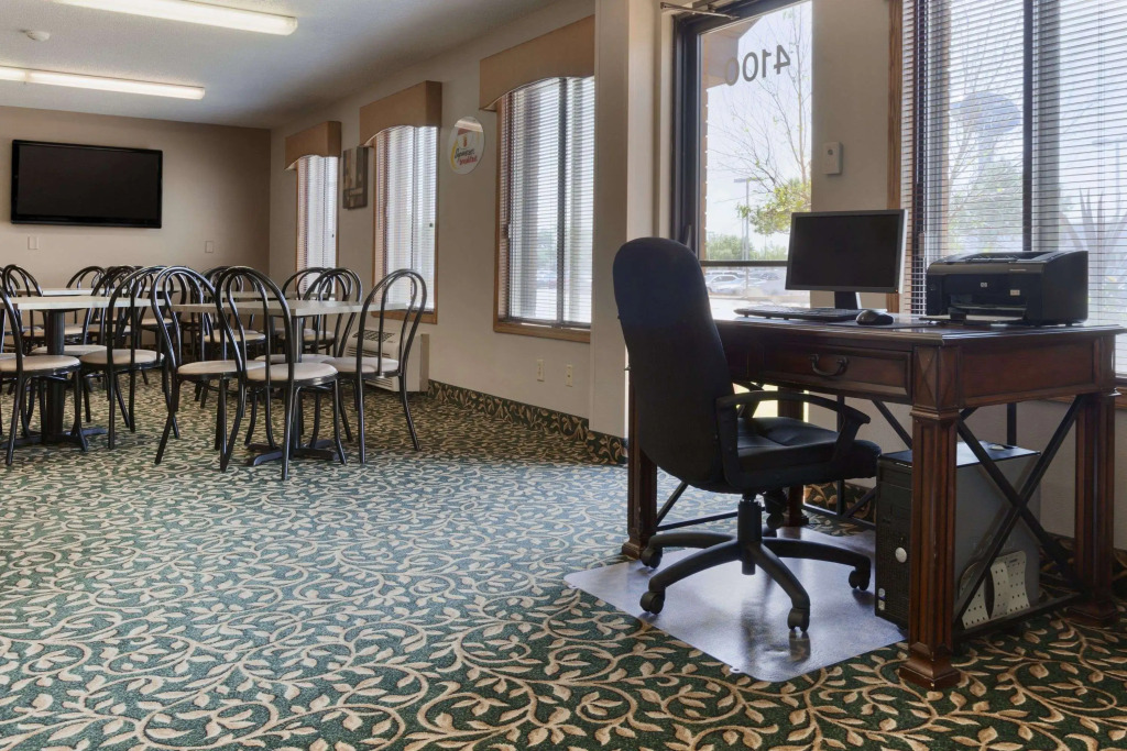 Super 8 by Wyndham Sioux Falls/41st Street