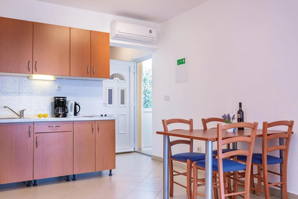 Beautiful Home in Baska Voda With Wifi and 1 Bedrooms
