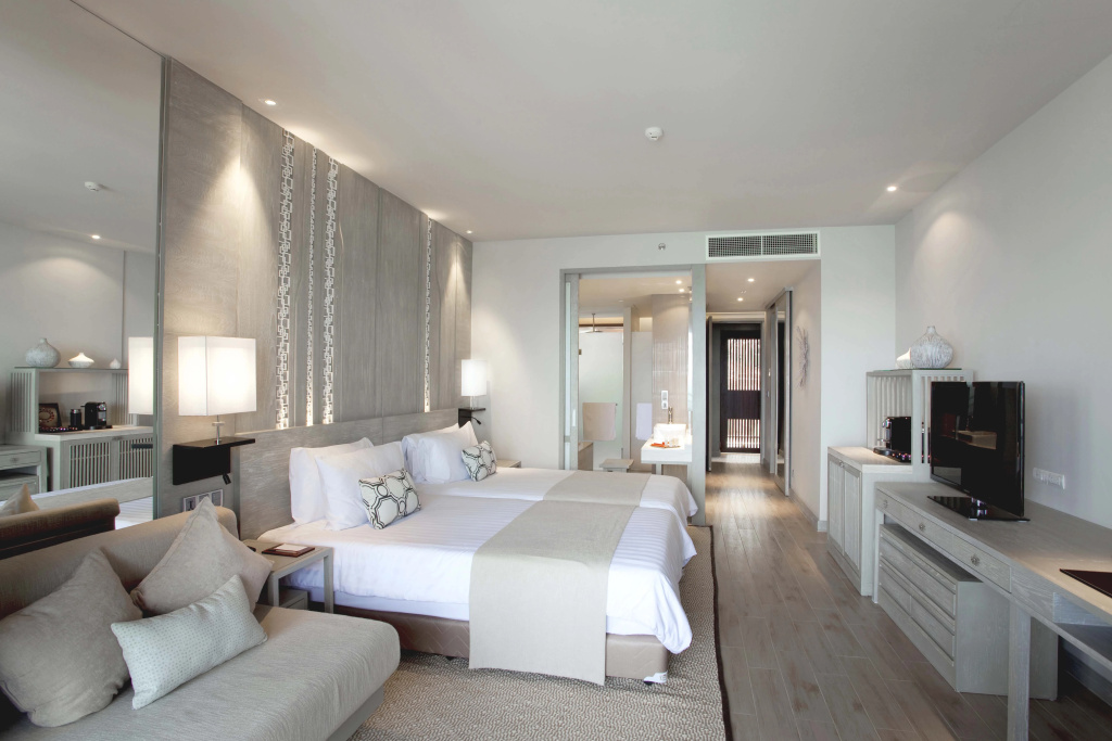 Pullman Phuket Arcadia Naithon Beach