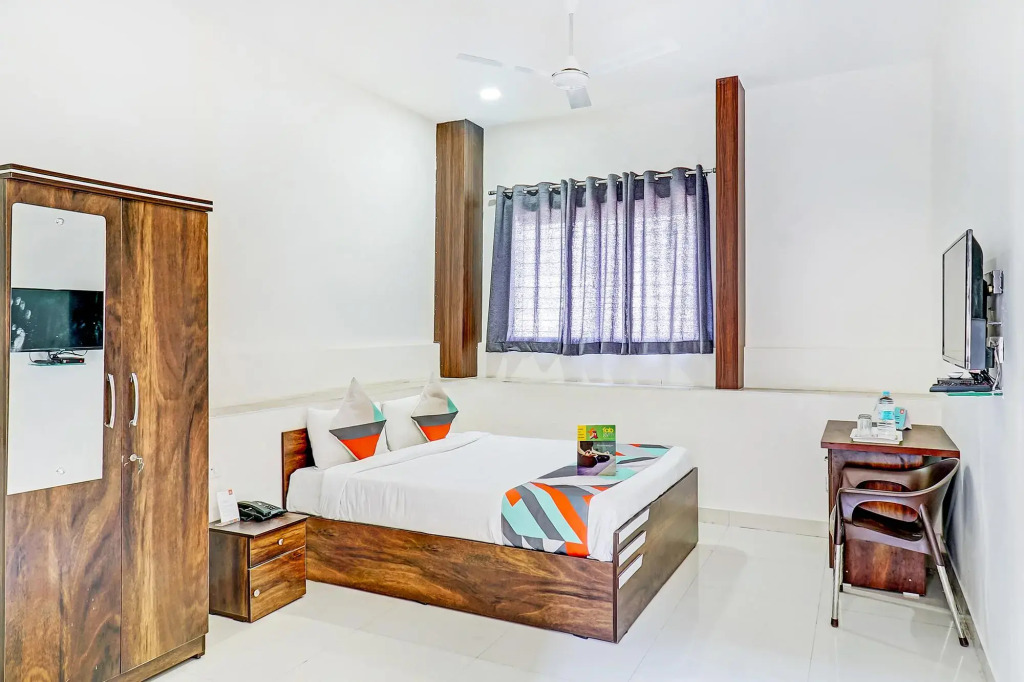 FabHotel Kohinoor Residency I - Nr Dmart, Baner