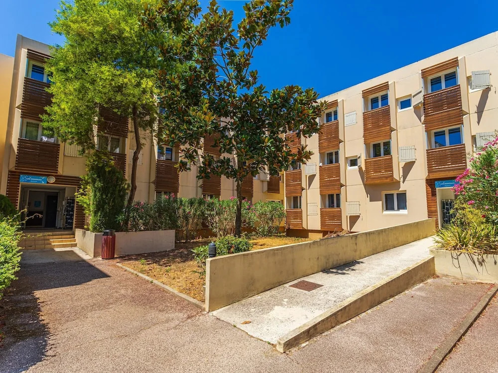Spacious Chic Stay Near Golden Isles
