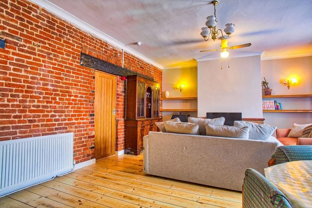Easton Guest House