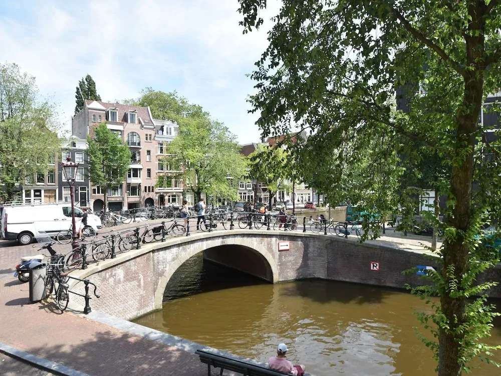 Beautiful Apartment in Amsterdam Netherlandes in a canal house