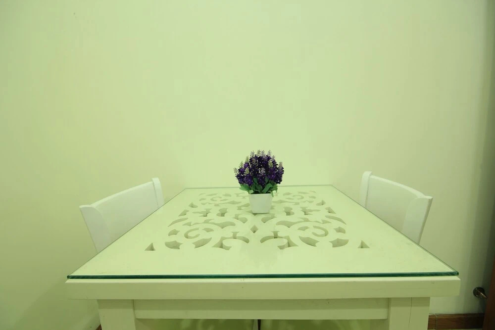Smiley Apartment 15