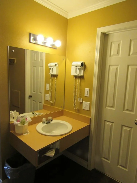 Pullman Garden Inn