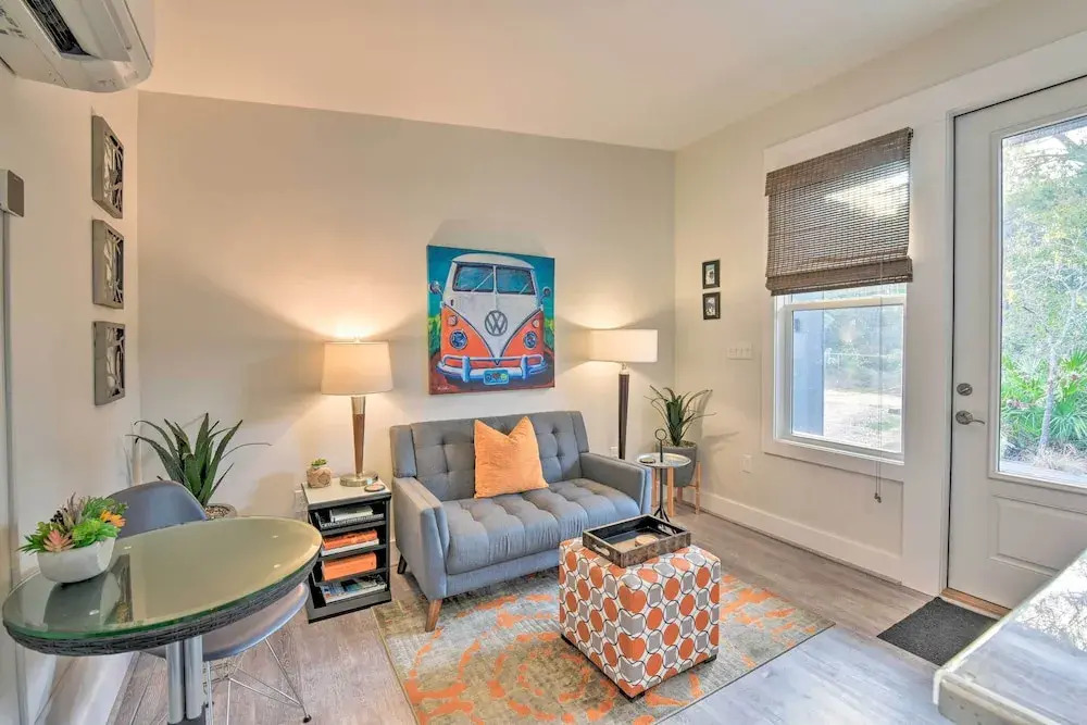 Mid-century Modern Beach Cottage With Fire Pit!