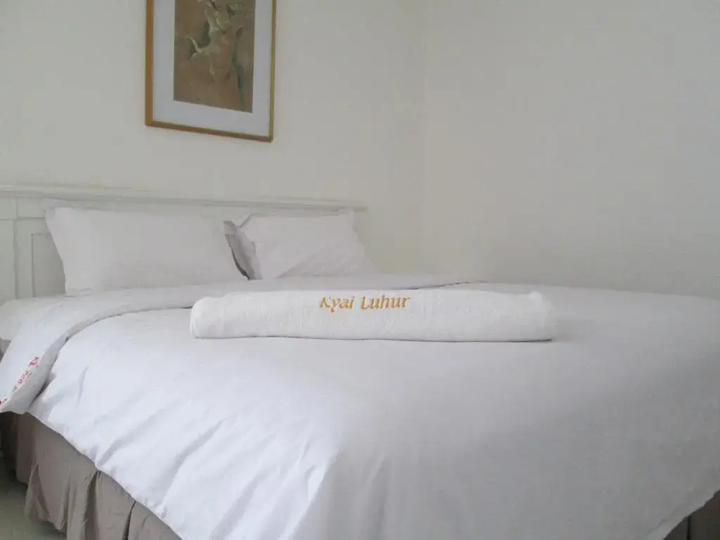 Kyai Luhur Guest House