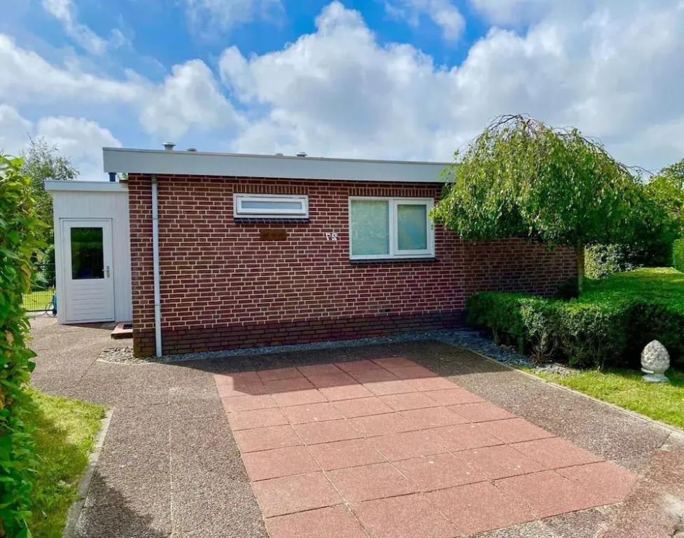 Lovely Bungalow With Huge Garden
