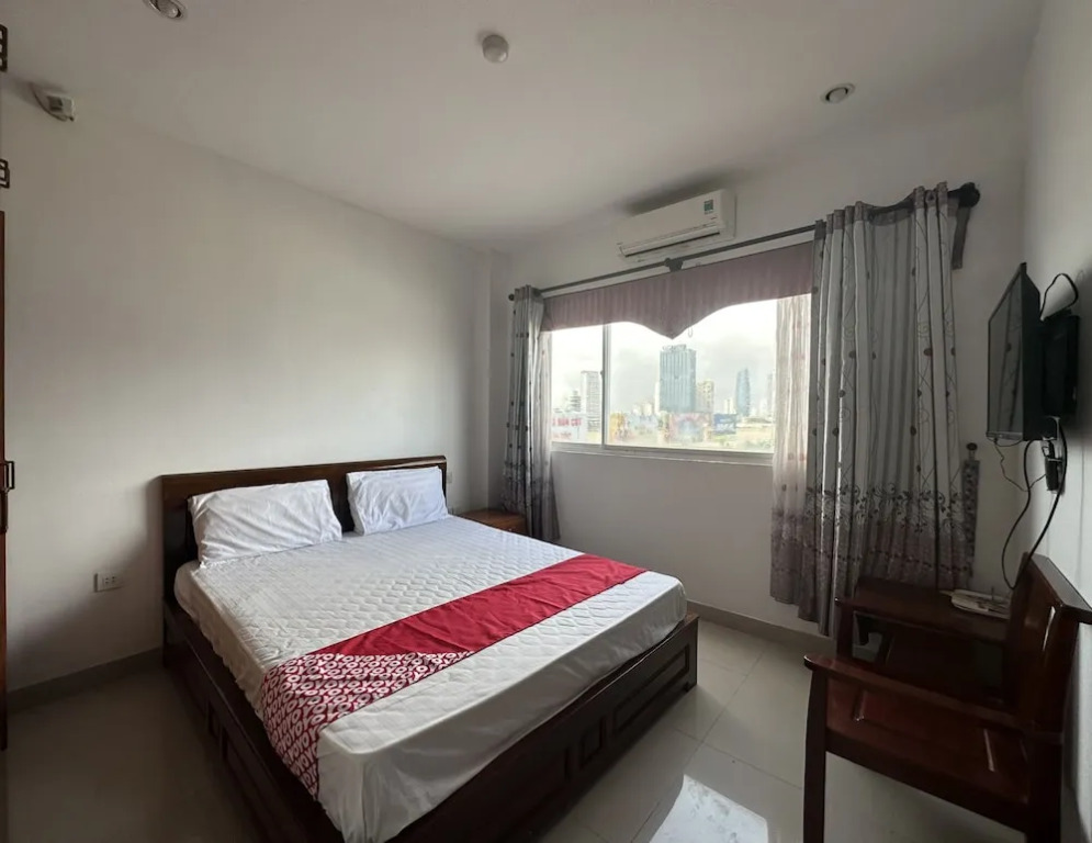 OYO 1215 3 Lu Hotel