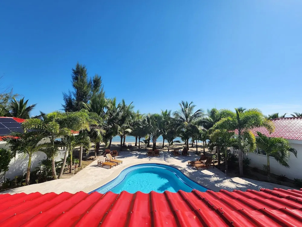 Ceiba Beach Resort