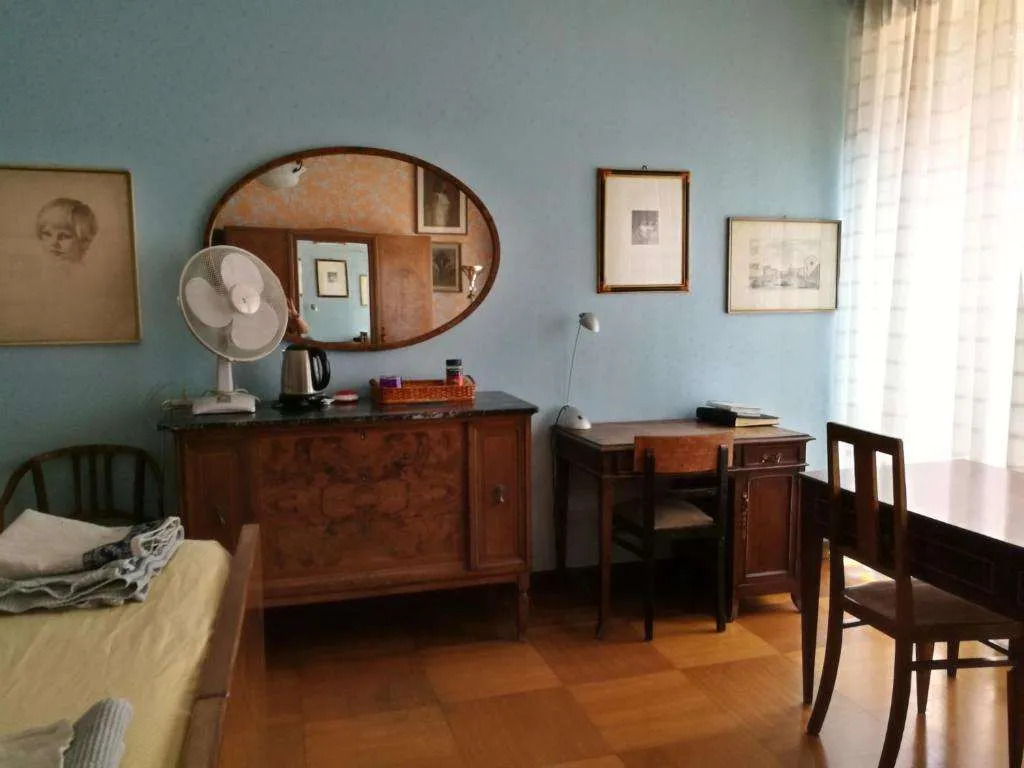 big room in Milano center