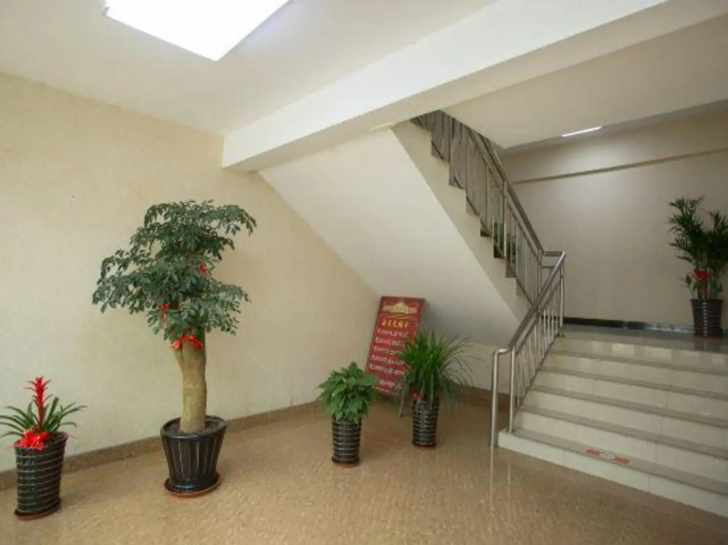 Shanghai Yuanxiang Lake Business Hotel