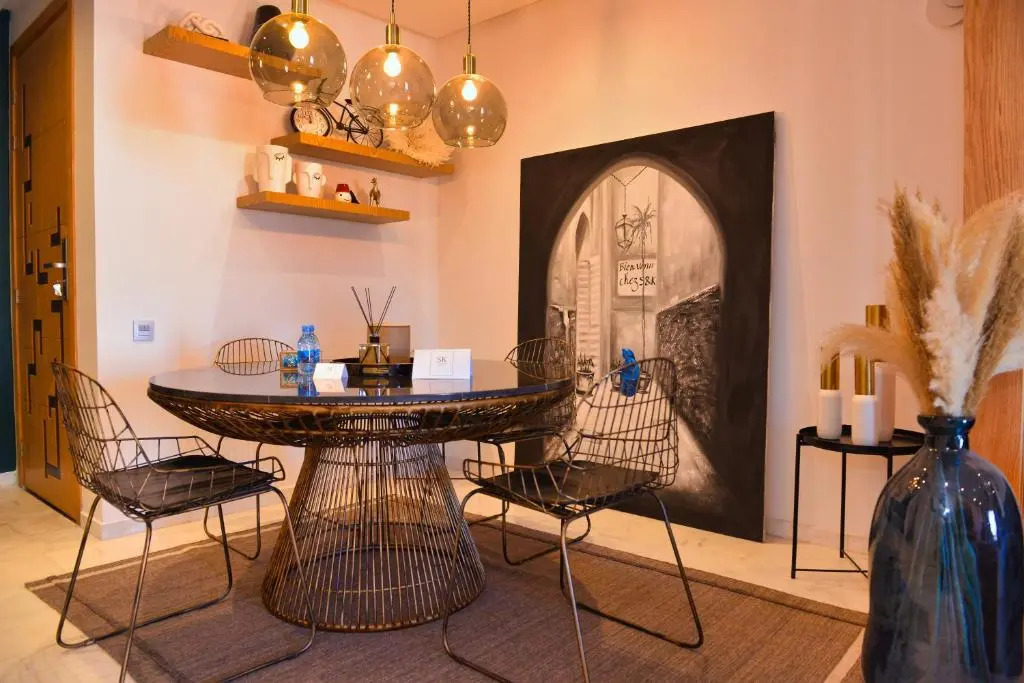 Appartement de prestige climatisé à l'hivernage 400m de la Gare