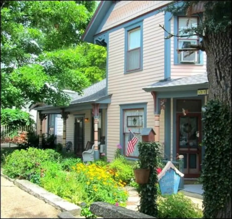 11 Singleton House B&B