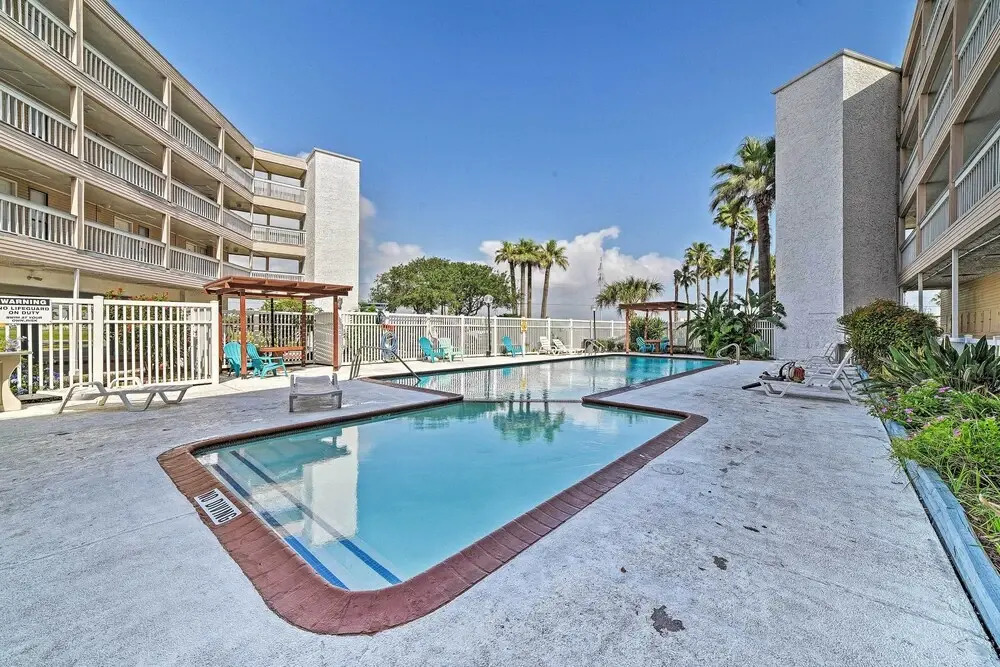 Updated Front Beach Condo w/ Resort Amenities!