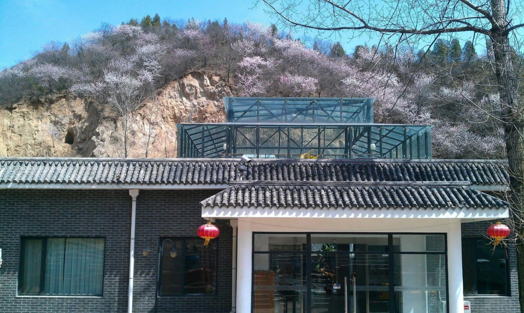 Beijing Badaling Qinglongquan Leisure Resort