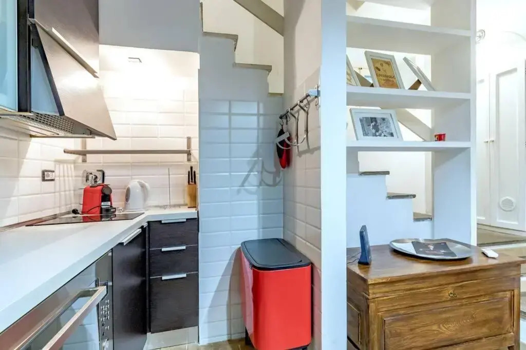 Lovely Apartment Ground Floor Colosseo up 4 Prs !