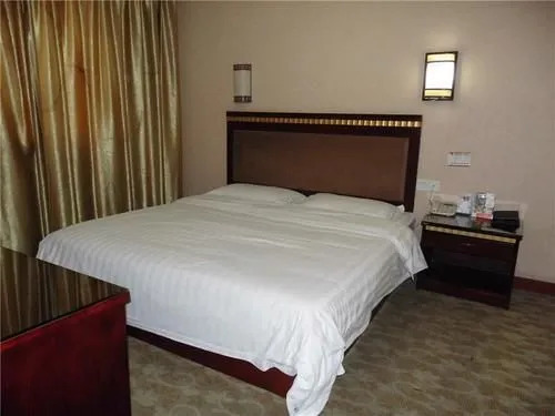 Junjia Bayisi Hotel